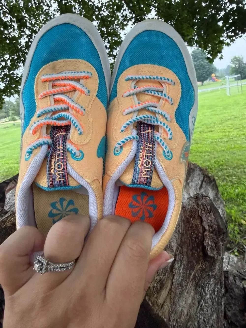 Nike Air Max Motif SE GS Kids Sneakers Orange/Blue Size 1Y